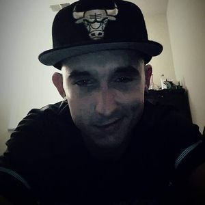 Meet your Posher, Leon